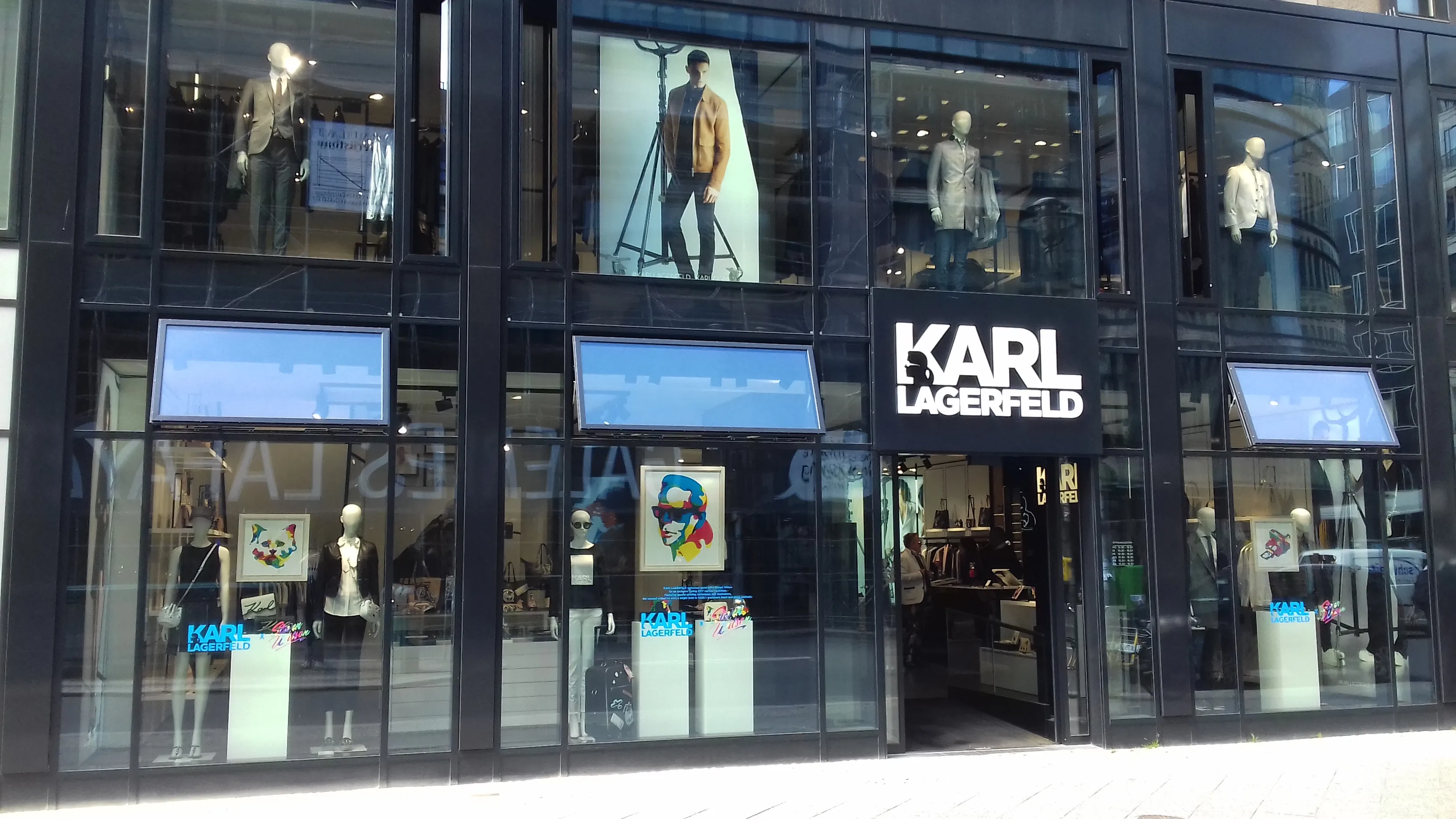 Karl Lagerfeld photographed in Berlin in 2017.